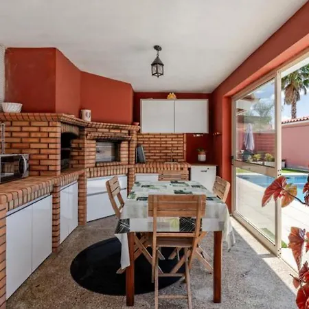 Casa Da Carrica Holiday home Airaes