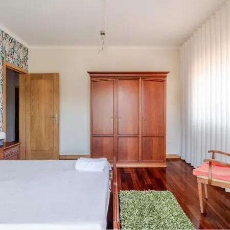 Casa Da Carrica Airaes